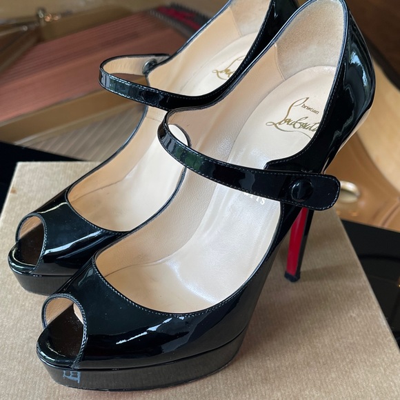 Christian Louboutin Bana Black Patent Peep Toe - Picture 10 of 12